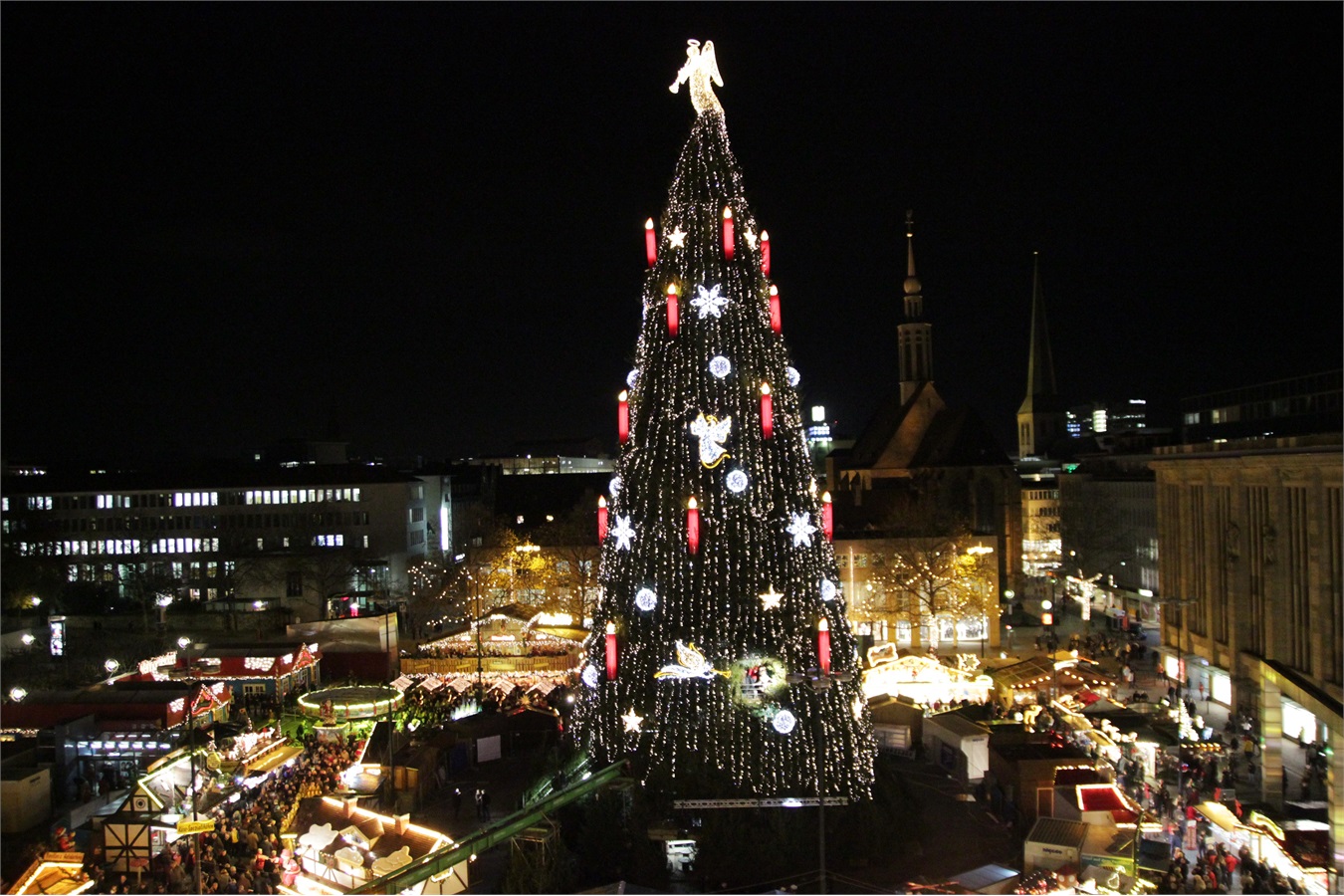 Albero Di Natale New York.The World Is Mine